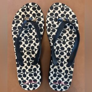 Coach Amel Signature C Flip Flop Sandals Size 8